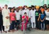 विधायक डा. राज ने गांव सैदपुर के लोगों के साथ की बैठक, जरुरतमंद को ट्राई साइकिल की भेंट