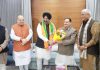 शिअद को झटका, मनजिंदर सिंह सिरसा भाजपा में शामिल