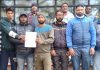 शिवसेना बाल ठाकरे ई-रिक्शा यूनियन ने एडीसी को दिया मांग पत्र