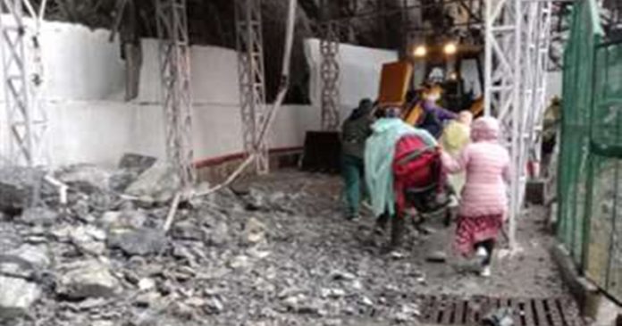 landslide in mata vashno devi rout