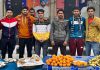 बाबा लाल दयाल के जन्मोत्सव पर बांटे फल, लगाया लंगर
