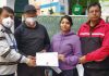 रीया धीर ने किया पहली बार मतदान, अधिकारियों ने सौंपा प्रशंसा पत्र