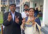 भाजपा प्रत्याशी जंगी लाल महाजन ने परिवार संग किया मतदान
