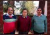 स्कूली विद्यार्थियों को मतदान के बारे में किया जागरुक