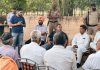 सांसद मनीष तिवारी ने गाँव सौली में कांग्रेस कार्यकर्ताओं के साथ मीटिंग कर उनकी सुनीं समस्याएं