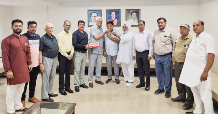 former cabinet minister sunder sham arora