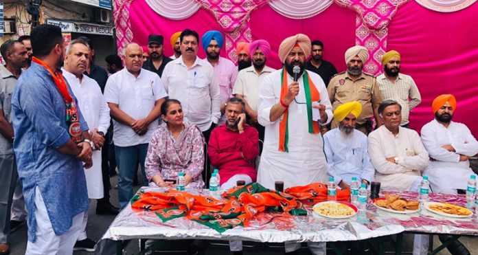 jai-inder-kaur-in-sangroor-maan