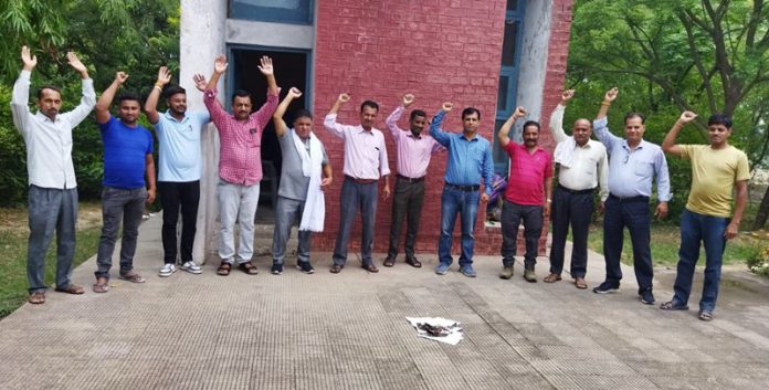 protest-by-p-s-s-f-talwara-hoshiarpur