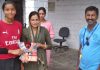 अर्चना चौहान ने खिलाड़ियों को बांटे बास्केटबॉल किट