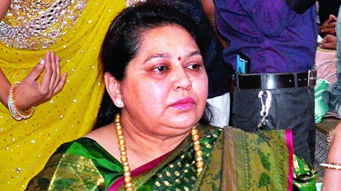 sadhna-gupta-passedaway-wife-mulayam