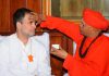 “RAHUL GANDHI WILL BECOME PM” SEER PREDICTS AS RAHUL VISITS KARNATAKA MUTT