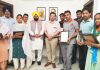 लोक निर्माण विभाग में सात उम्मीदवारों को तरस के आधार पर दिए नियुक्ति पत्र