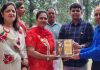 सरकारी कॉलेज की प्रिंसीपल ने विद्यार्थी साहिल को किया सम्मानित