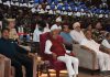 राज्यपाल पुरोहित ने विद्यार्थियों को समय प्रबंधन व लक्ष्य निर्धारित कर मेहनत करने के लिए किया प्रेरित