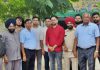 रोटरी क्लब सैंट्रल ने बच्चों को स्टेशनरी तथा मिठाई बांटी