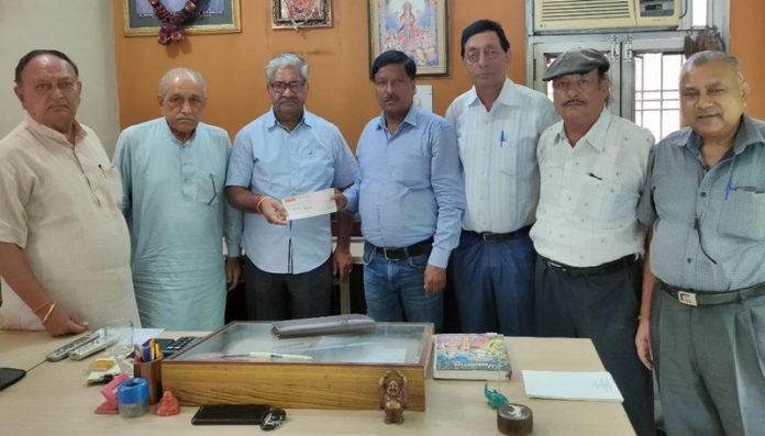 nakra donate 10000 to rotary eye bank