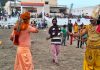 यह छोकरा तो काबू नही आ रहा, इस पर ब्रह्मास्त्र का प्रयोग करना होगा