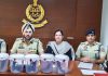 पुलिस ने जेल में बंद दो गैंगस्टरों द्वारा बताए गए ठिकानों से छह पिस्तौल किये बरामद