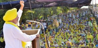 DOUBLE STANDARDS ON PROTESTS, AAP MUM ON FARMERS PROTEST NEAR MANN RESIDENCE