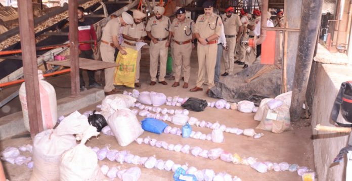 hoshiarpur-police-distroyed-nashile-padarth