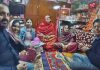 कैनेडा जाने से पहले बेटी रिया धीर ने लिया मां भामेश्वरी देवी का आशीर्वाद