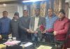 श्री राष्ट्रीय राजपूत करणी सेना ने पावर काम एक्सियन ठाकुर कुलदीप सिंह को किया सम्मानित