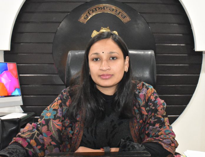 DC Hsp Smt Komal Mittal