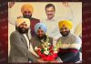 ਆਪ’ ਆਗੂ ਪਰਵਿੰਦਰ ਤੇ ਕੰਵਰ ਇਕਬਾਲ ਨੇ ਚੇਅਰਮੈਨ ਹਰਚੰਦ ਬਰਸਟ ਨਾਲ ਕੀਤੀ ਮੁਲਾਕਾਤ