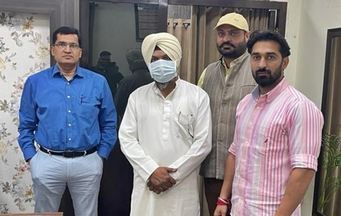 shivranjan-romi-arrested-by-vijilence-hoshiarpur-punjab