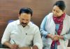सिविल सर्जन ने आम आदमी क्लिनिक का औचक निरीक्षण किया