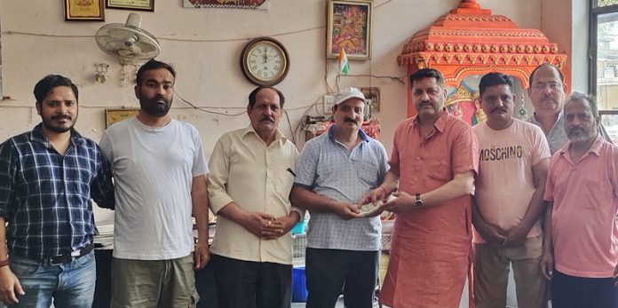 nri-ranjit-donate-for-shitla-mata-mandir-mukerian-hoshiarpur