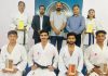 जगमोहनस इंस्टिट्यूट में बेल्ट ग्रेडिंग टेस्ट में पास होने वाले कराटे खिलाड़ी सम्मानित