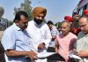 ਟਰਾਂਸਪੋਰਟ ਮੰਤਰੀ ਵਲੋਂ ਆਰਟੀਏ ਦਫ਼ਤਰ ਦਾ ਅਚਨਚੇਤ ਦੌਰਾ, ਪੰਜ ਜ਼ਬਤ ਅਤੇ 14 ਬੱਸਾਂ ਦੇ ਕੀਤੇ ਚਲਾਨ