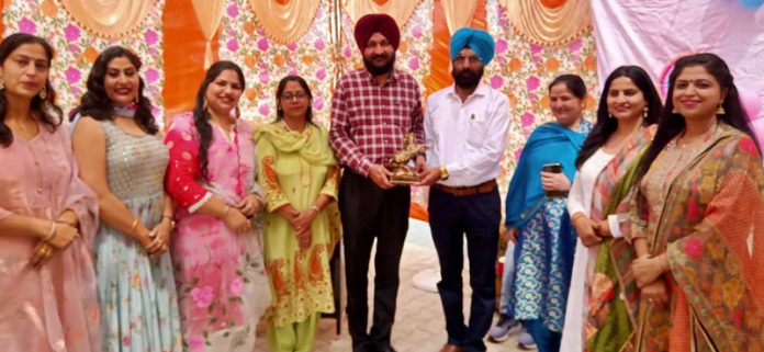 school ajjowal