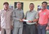 कारगिल शहीद दिनेश की याद में पिता ने दान किए 51 हजार