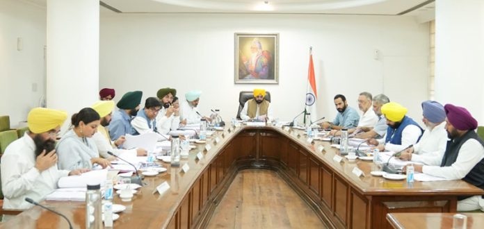 LED BY CM,