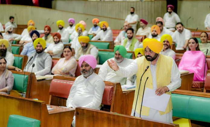 cm-mann-in-vidhan-sabha