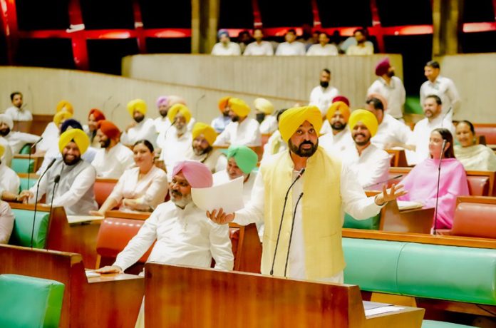 cm-mann-in-vidhan-sabha-chandigarh