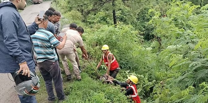 himachal car accident 3 people dead