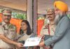 बढिय़ा सेवाओं के लिए सीआईडी इंस्पैक्टर रजनीश कुमार सम्मानित