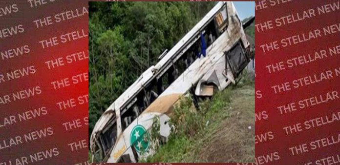 maxico bus fallen in quarry