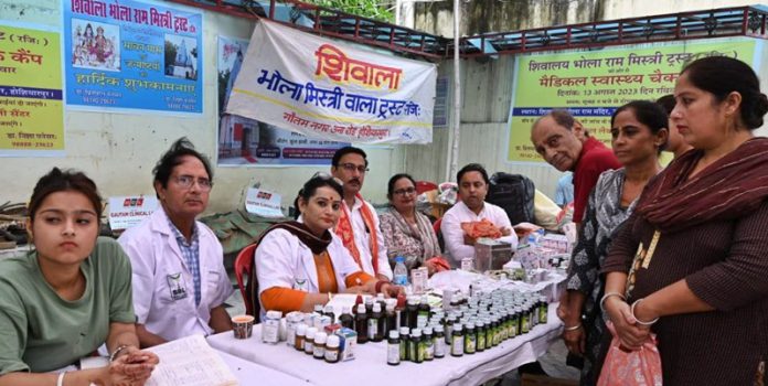 medical-camp-at-shivala-bholawala-misri-trust-hoshiarpur-punjab