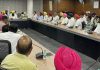 कृषि मंत्री गुरमीत खुड्डियां के भरोसा देने के बाद में आढतियों द्वारा हड़ताल ख़त्म