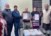 शादी की वर्षगांठ पर शरीरदान प्रणपत्र भरकर सुरिंदर व सरिता समाज के लिए बने प्रेरणास्रोतः संजीव अरोड़ा