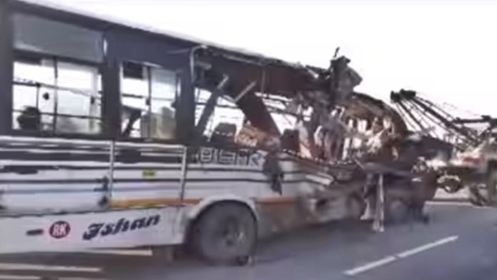 bus collapse truck