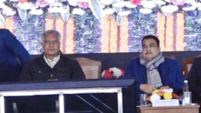 sunil-jakhar-with-nitin-gadkari-at-hoshiarpur-punjab