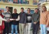 सूबेदार मेजर देशराज कतना ने टौणी देवी स्कूल को दिए 18 हजार रुपए