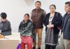 सिविल सर्जन द्वारा विभिन्न स्वास्थ्य संस्थानों की अप्रत्याशित जांच