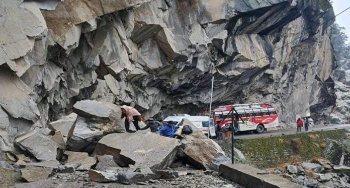 land-sliding-jammu-kashmir