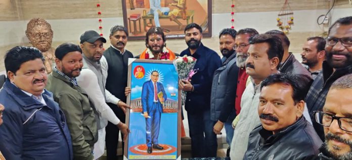 chandan-grewal-honoured-by-union-hoshiarpur-punjab-at-jalandhar